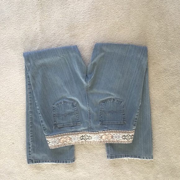 Jeans - Picture 3 of 4